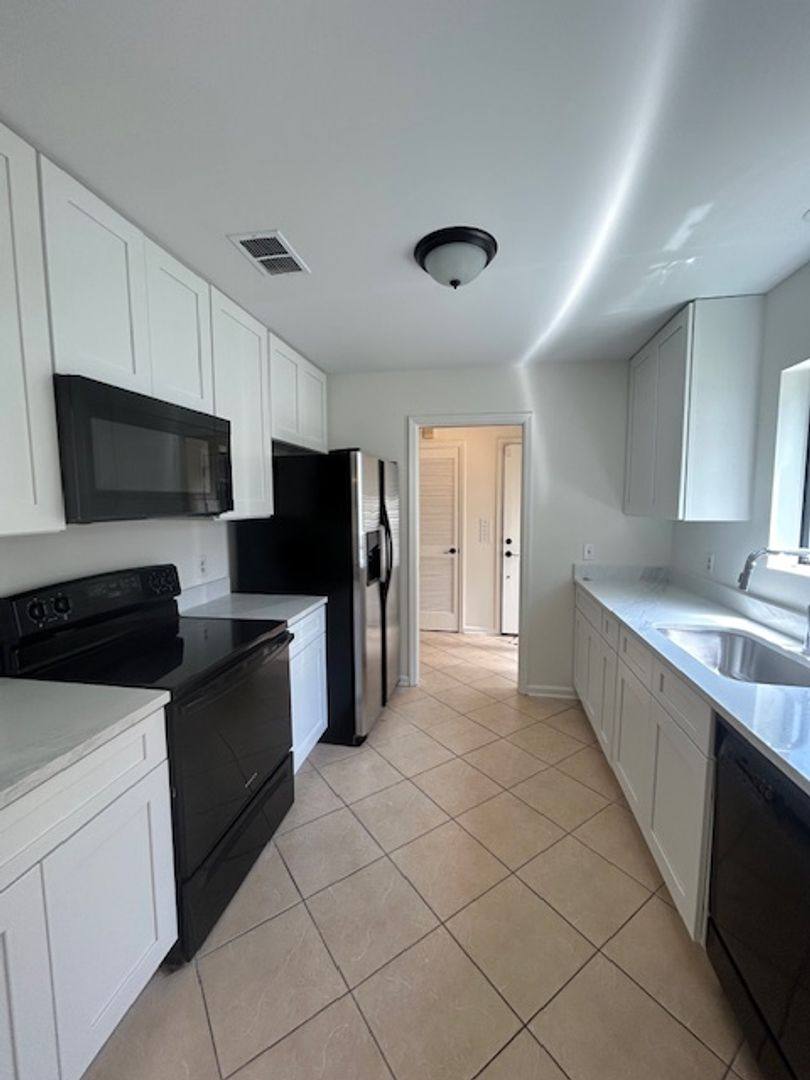House for rent at 309 Maple St, Saint Simons Island, GA 31522