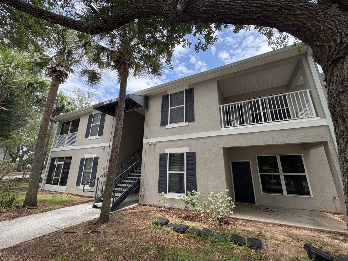 Apartment for rent at 1004 Hemingway Circle, Haines City, FL 33844