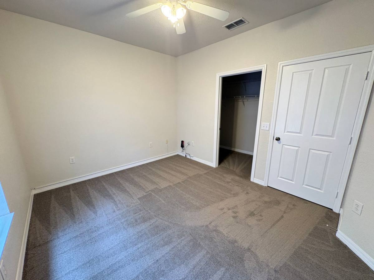 Apartment for rent at 1004 Hemingway Circle, Haines City, FL 33844