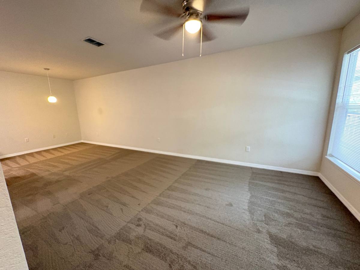 Apartment for rent at 1004 Hemingway Circle, Haines City, FL 33844