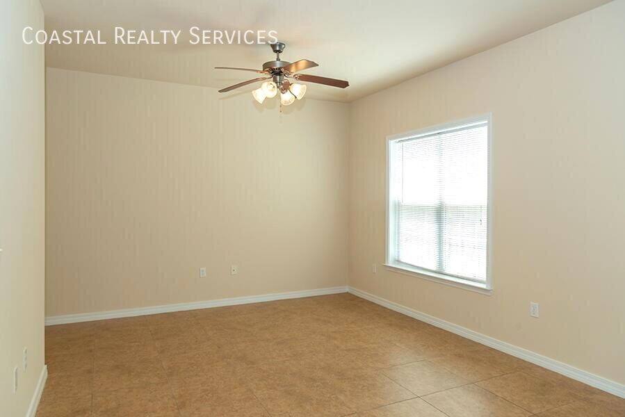 Townhouse for rent at 1469 Bentley Circle, Fort Walton Beach, FL 32547