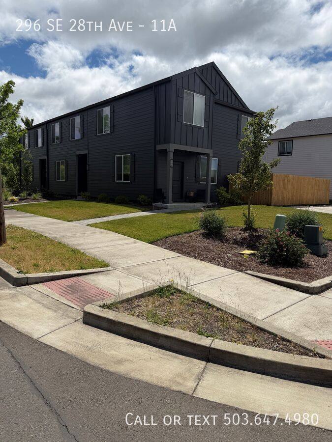 Townhouse for rent at 296 SE 28th Ave #11A, Albany, OR 97322