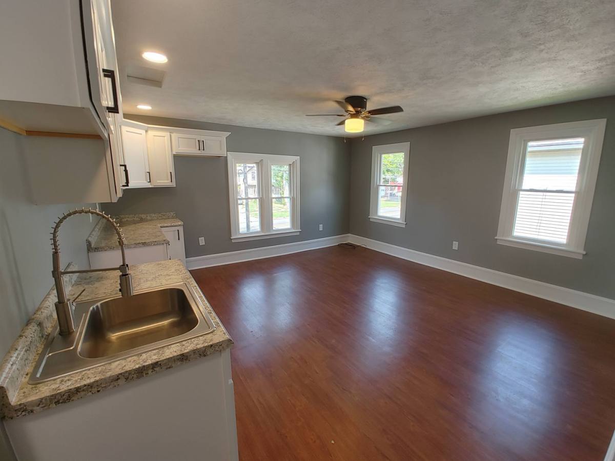 Apartment for rent at 1101 S Main St, Titusville, PA 16354
