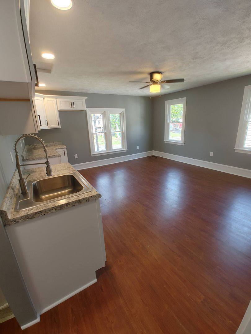 Apartment for rent at 1101 S Main St, Titusville, PA 16354