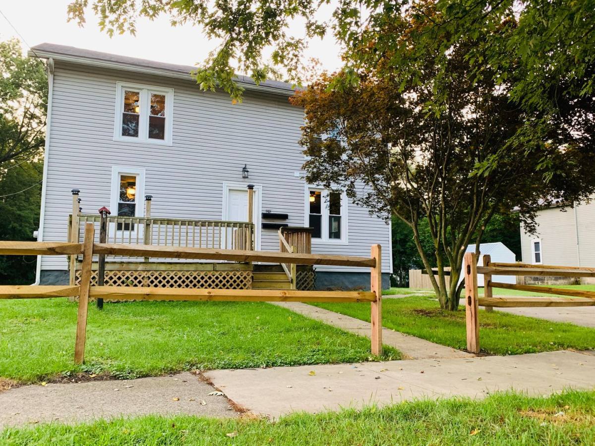 Apartment for rent at 1101 S Main St, Titusville, PA 16354