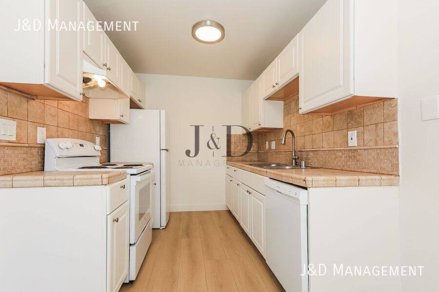 Apartment for rent at 909 S Sunshine Ave #9, El Cajon, CA 92020