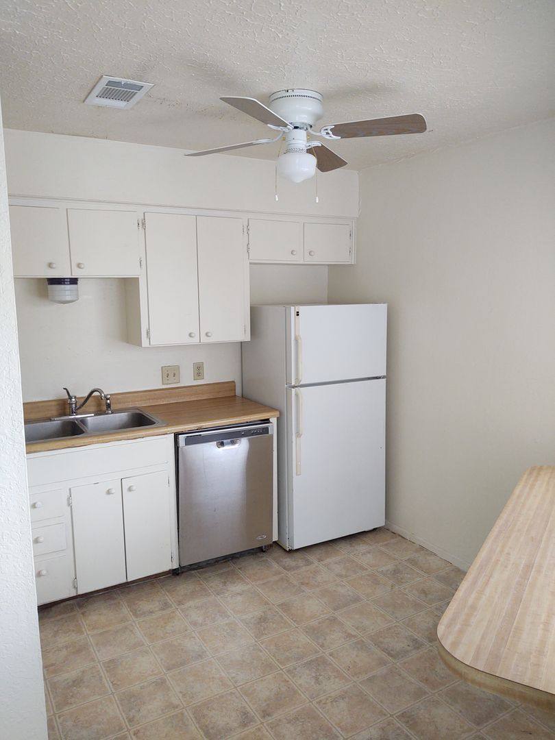 Apartment for rent at 215 Ramsay, San Marcos, TX 78666