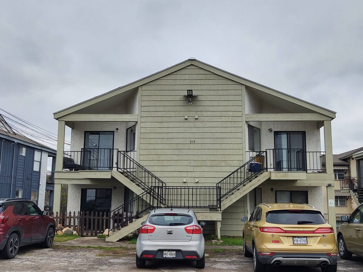 Apartment for rent at 215 Ramsay, San Marcos, TX 78666