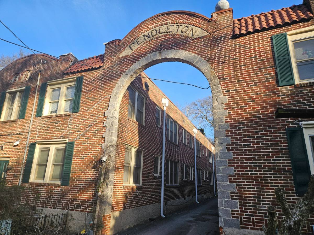 Apartment for rent at 929, 933 Euclid Ave NE, Atlanta, GA 30307
