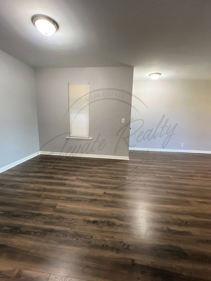 Apartment for rent at 555 N Dupont Ave, Madison, TN 37115