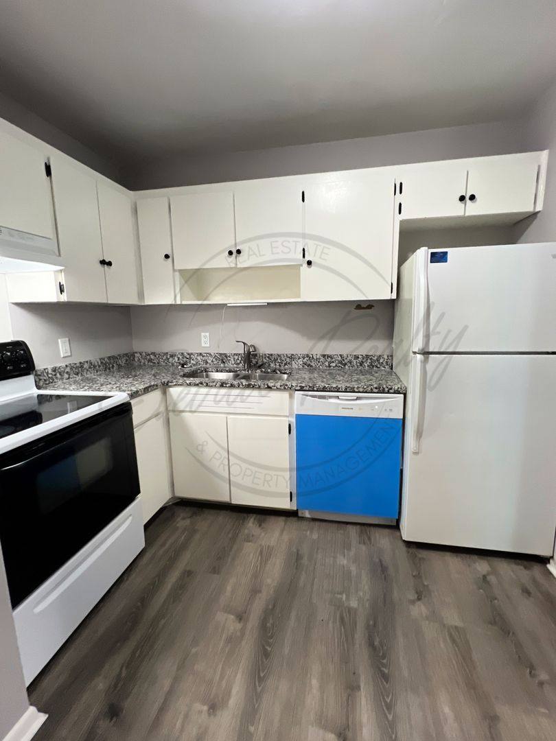 Apartment for rent at 555 N Dupont Ave, Madison, TN 37115