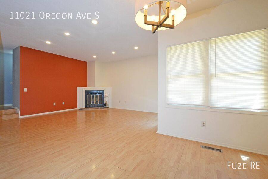 House for rent at 11021 Oregon Ave S, Minneapolis, MN 55438