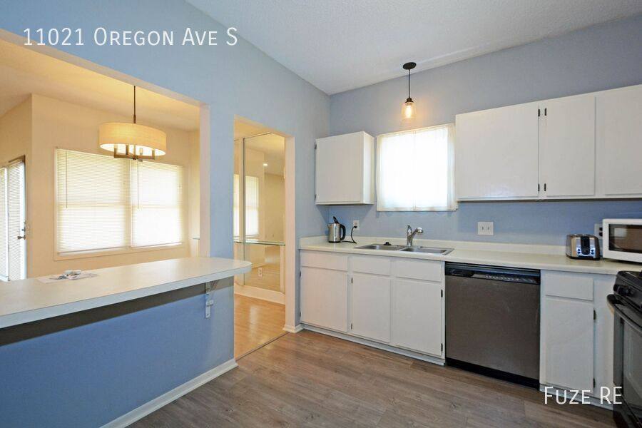 House for rent at 11021 Oregon Ave S, Minneapolis, MN 55438