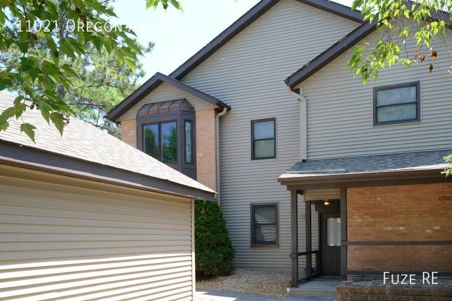 House for rent at 11021 Oregon Ave S, Minneapolis, MN 55438