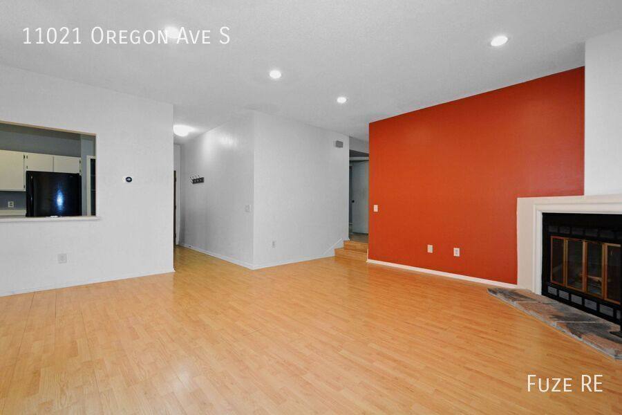 House for rent at 11021 Oregon Ave S, Minneapolis, MN 55438