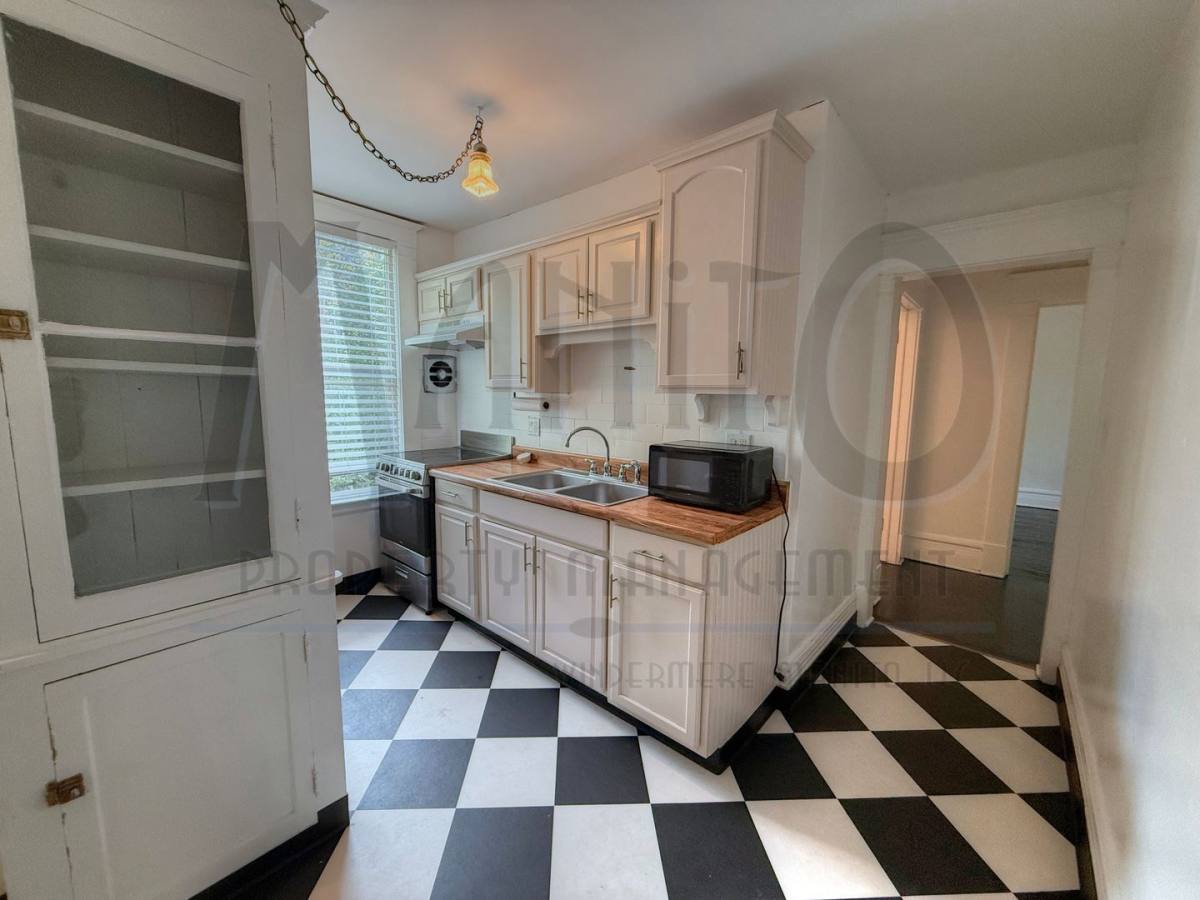 Apartment for rent at 1023 W 6th Ave, Spokane, WA 99204