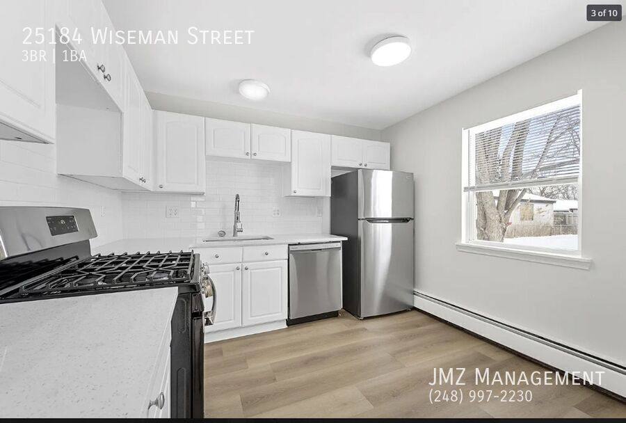 House for rent at 25184 Wiseman St, Roseville, MI 48066