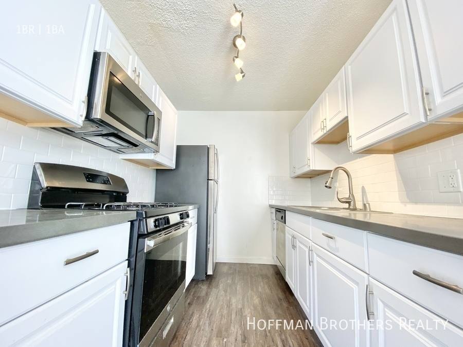 Apartment for rent at 3438 Mentone Ave #6, Los Angeles, CA 90034