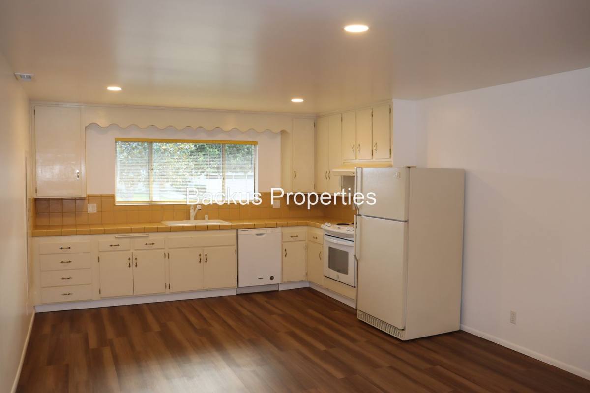 House for rent at 738 Carmelita Dr, Salinas, CA 93901