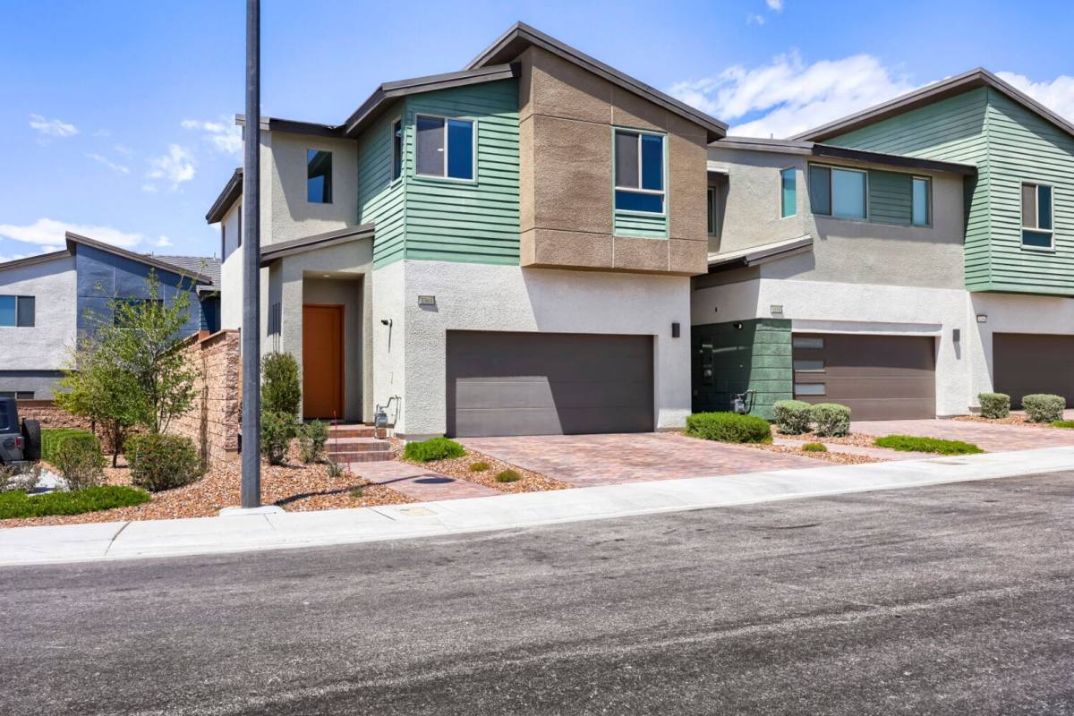 Townhouse for rent at 3360 Via Strada St, Henderson, NV 89044