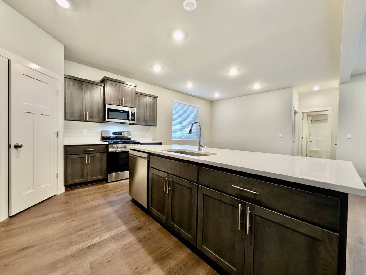 House for rent at 8912 SW Chokecherry Lane, Tualatin, OR 97062