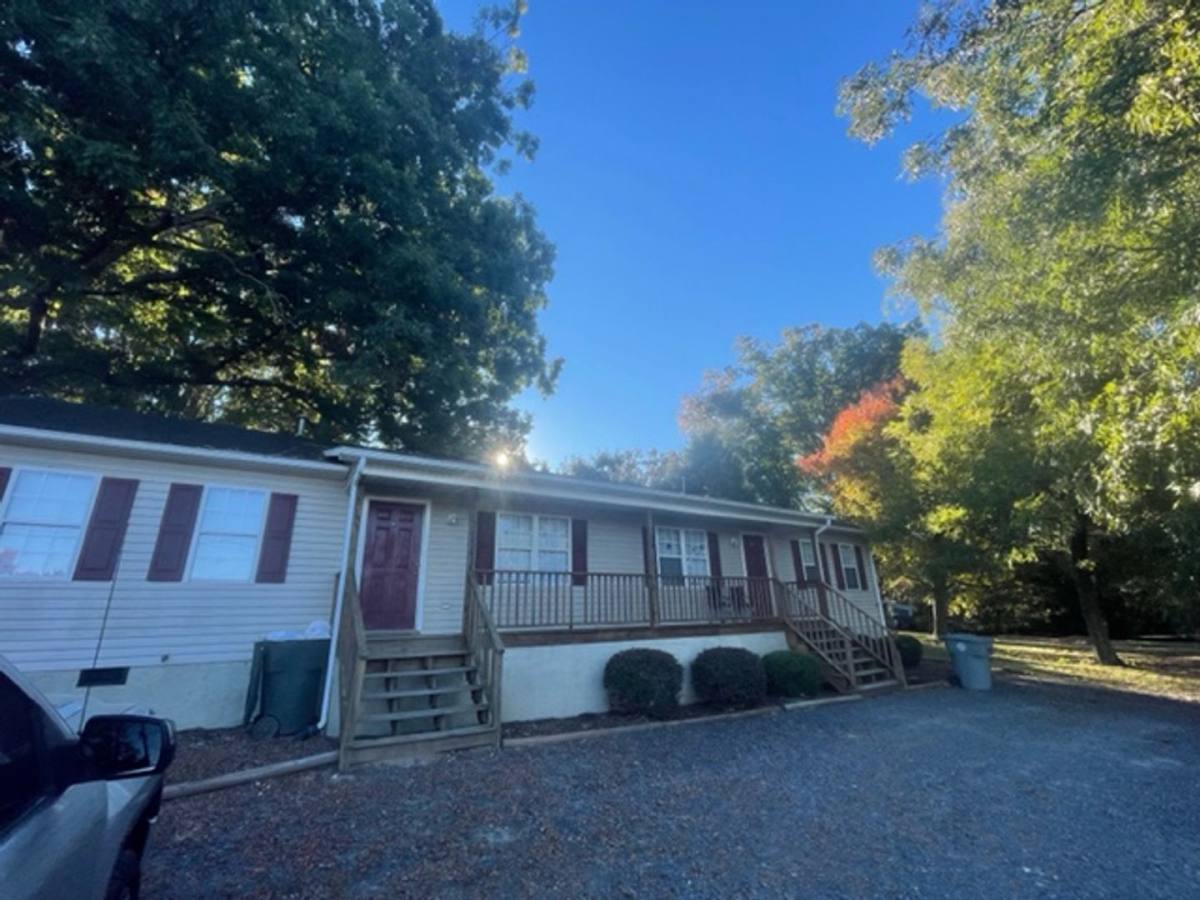 Townhouse for rent at 115 Farmer Rd, Asheboro, NC 27203