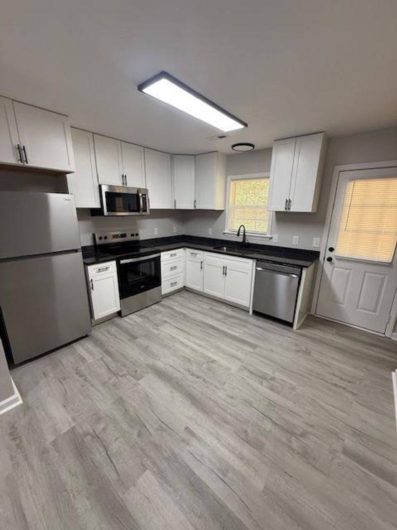 Townhouse for rent at 115 Farmer Rd, Asheboro, NC 27203