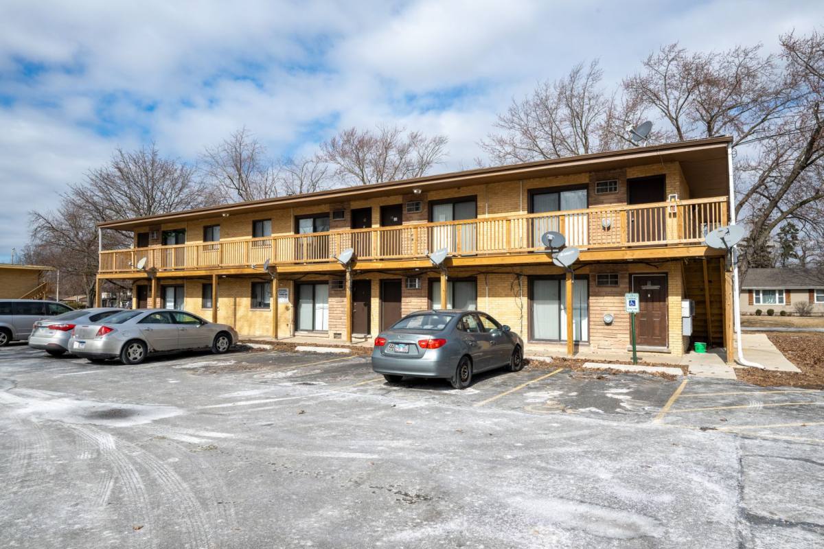 Apartment for rent at 15302-03 Knox, Oak Forest, IL 60452