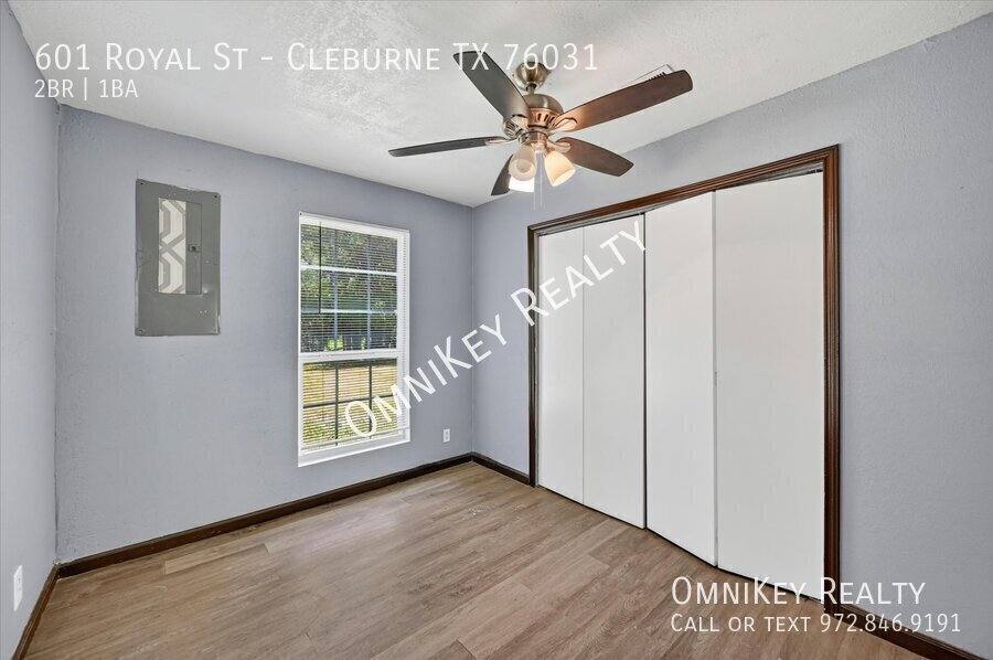 House for rent at 601 Royal St, Cleburne, TX 76031