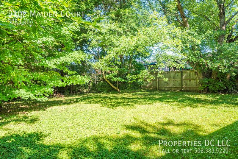 House for rent at 9102 Maiden Court, Louisville, KY 40229