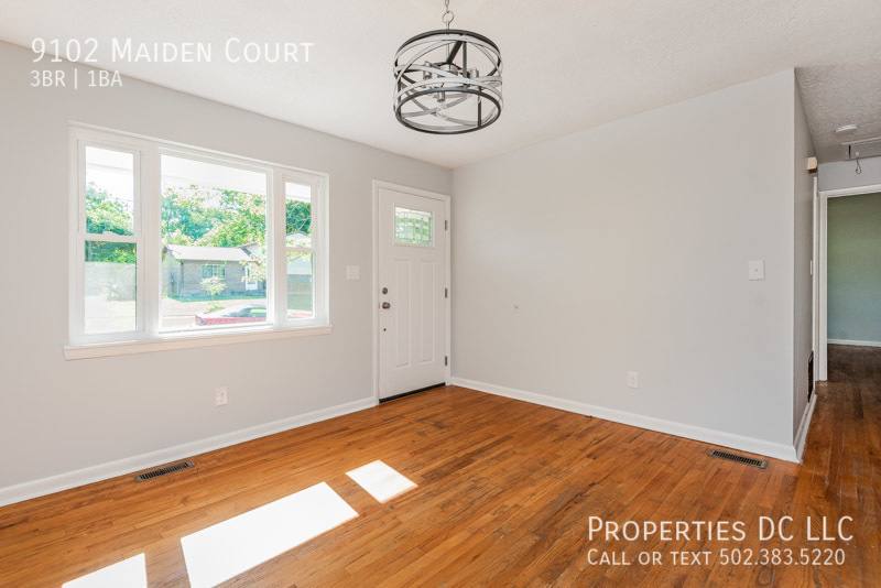 House for rent at 9102 Maiden Court, Louisville, KY 40229