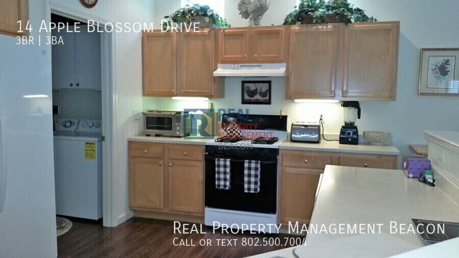 House for rent at 14 Apple Blossom Dr, West Lebanon, NH 03784