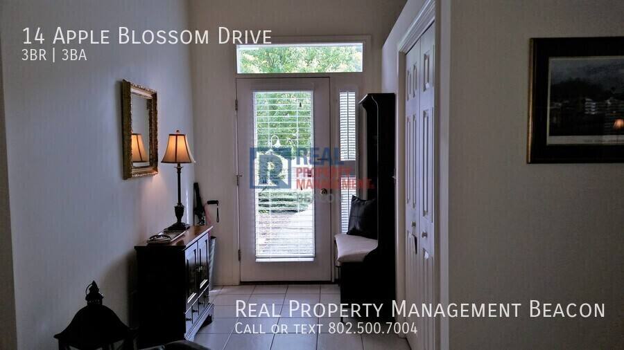 House for rent at 14 Apple Blossom Dr, West Lebanon, NH 03784