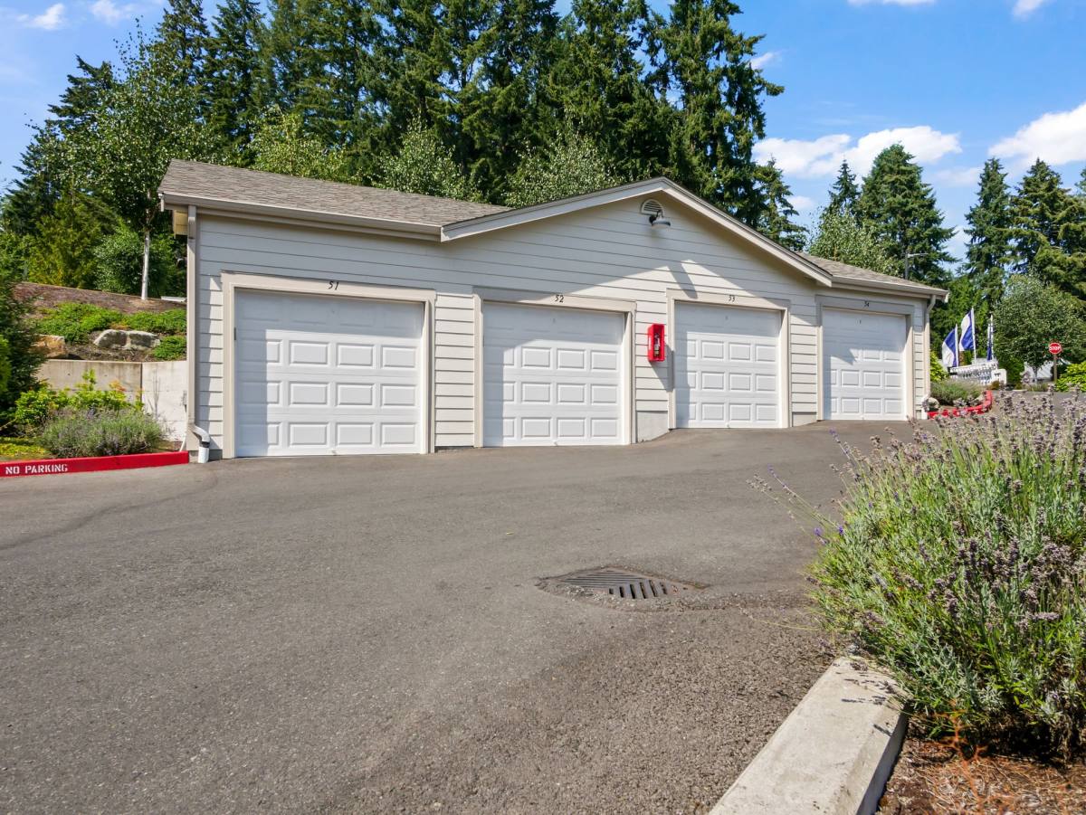 Apartment for rent at 5168 - 5180 Gibson Lane NE, Bremerton, WA 98311