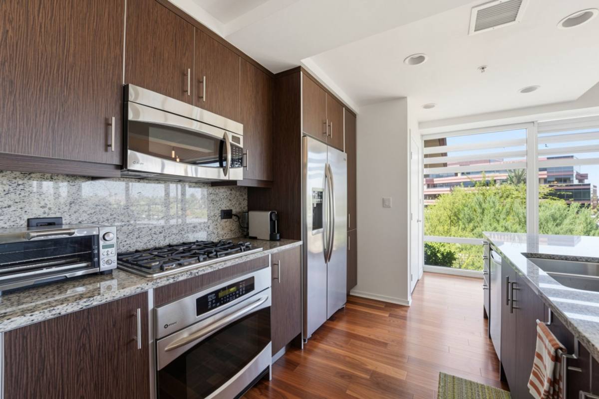 Condo for rent at 7131 E Rancho Vista Dr, Scottsdale, AZ 85251