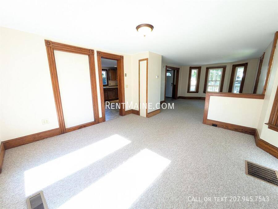 Apartment for rent at 40 Dillingham St, Bangor, ME 04401