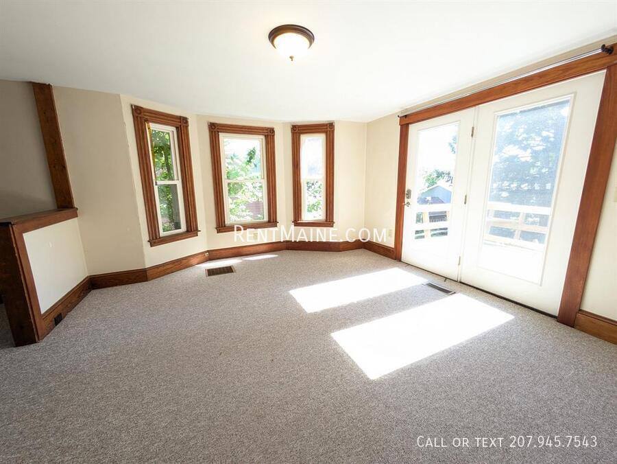 Apartment for rent at 40 Dillingham St, Bangor, ME 04401