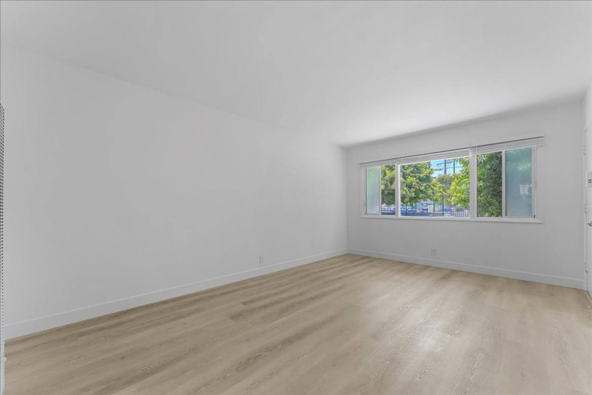 6060 Cadillac Ave #3, Los Angeles, CA 90034 - Apartment for Rent