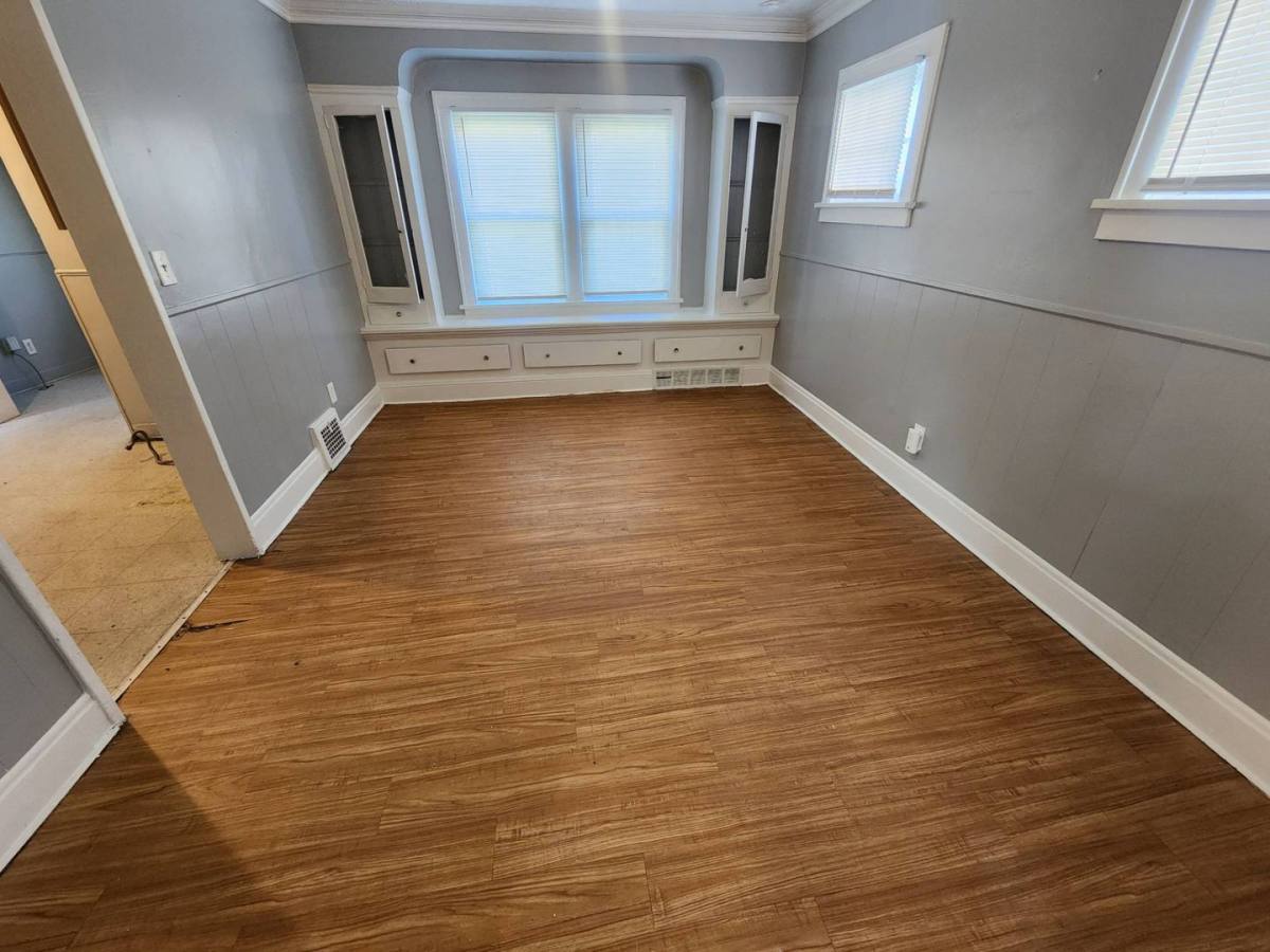 Apartment for rent at 1506 Larchmont Rd, Cleveland, OH 44110