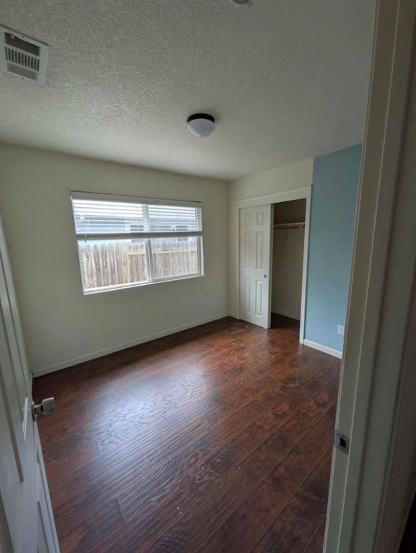 Apartment for rent at 5905-07 Clover Manor Way, Sacramento, CA 95824