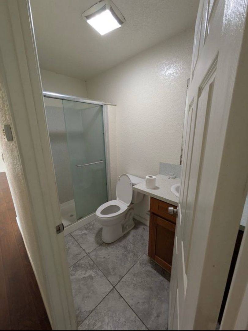 Apartment for rent at 5905-07 Clover Manor Way, Sacramento, CA 95824