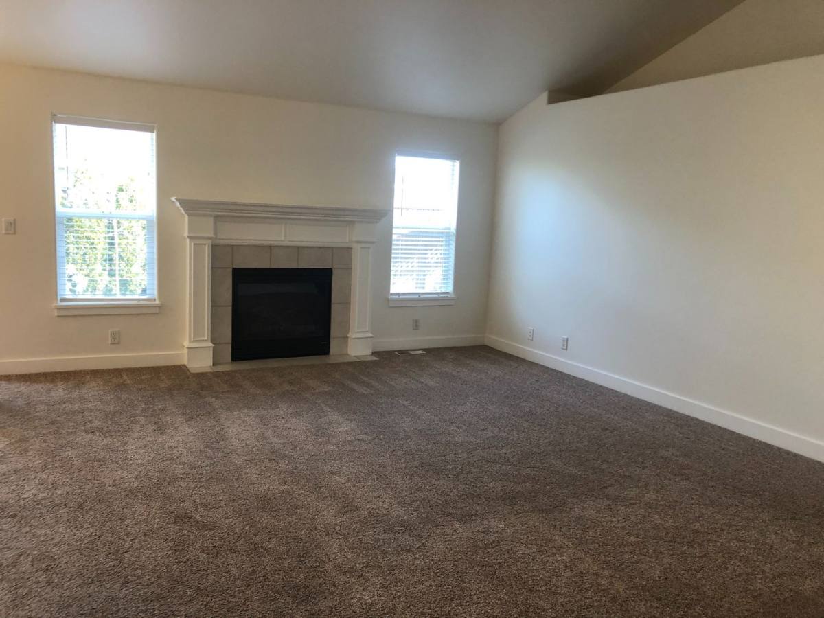 House for rent at 6081 Landmark Lane, Eugene, OR 97402