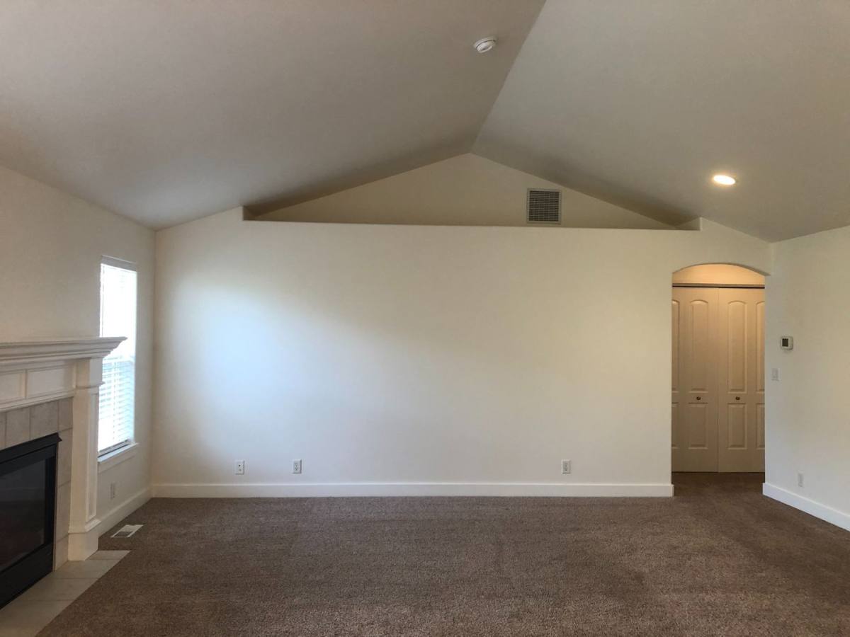 House for rent at 6081 Landmark Lane, Eugene, OR 97402