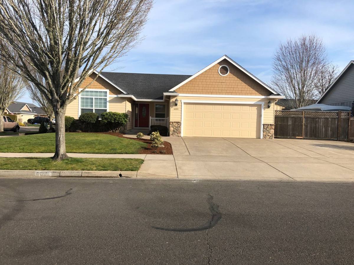 House for rent at 6081 Landmark Lane, Eugene, OR 97402