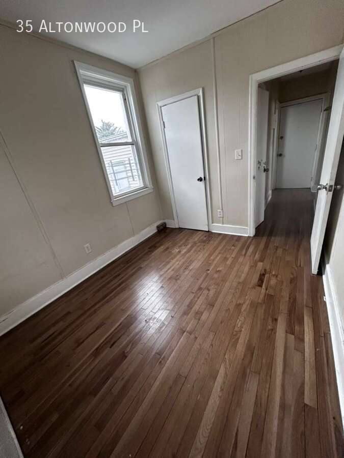 Apartment for rent at 35 Altonwood Place, Yonkers, NY 10703
