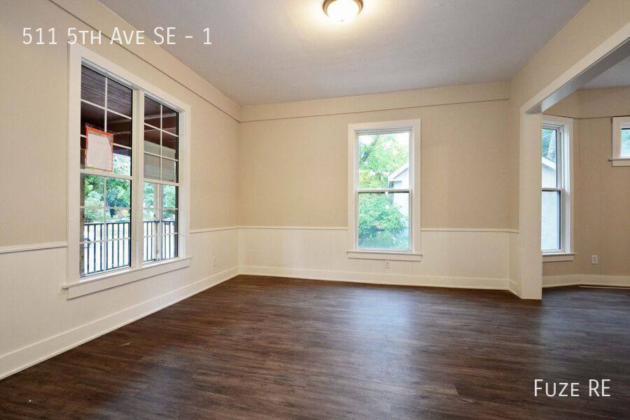 Apartment for rent at 511 5th Ave SE #1, Minneapolis, MN 55414
