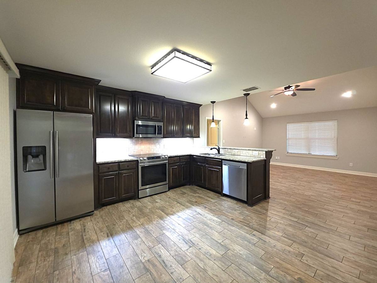 House for rent at 1424 Dogwood St, Tyler, TX 75701