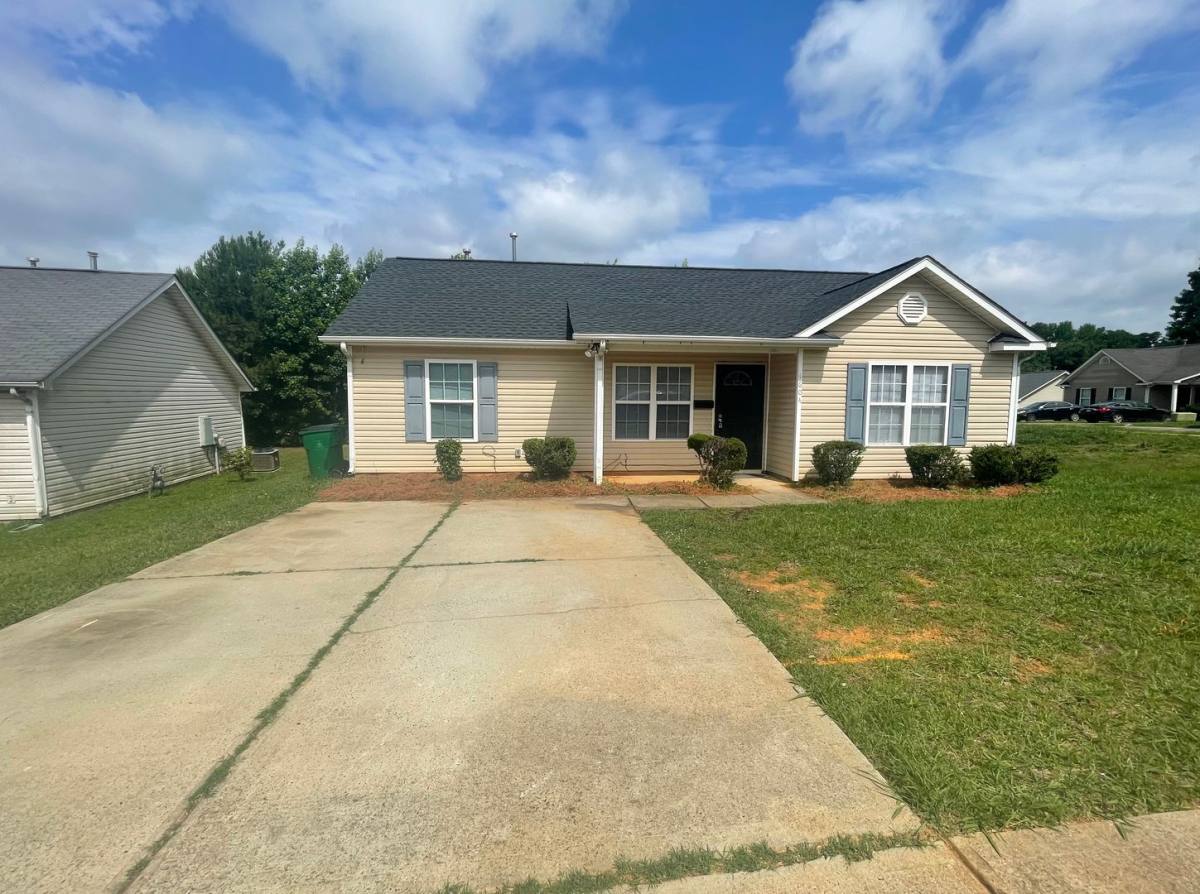 House for rent at 4604 Palm Breeze Lane, Charlotte, NC 28208