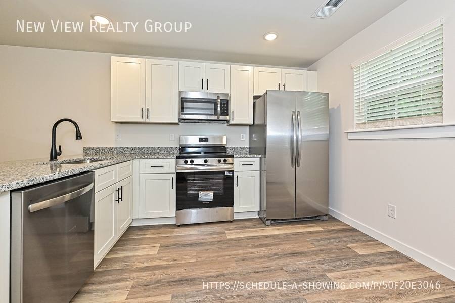 House for rent at 514 12th Ave NE, Hickory, NC 28601