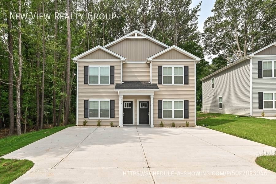 House for rent at 514 12th Ave NE, Hickory, NC 28601